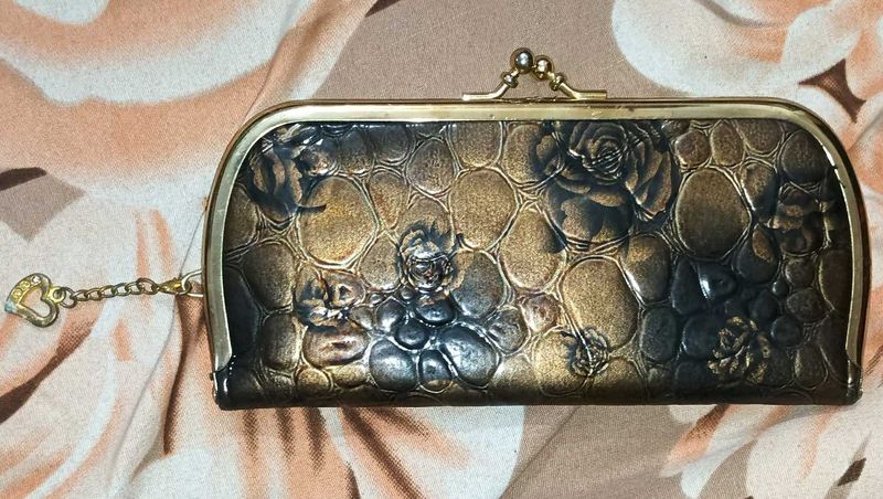 Vintage Floral Kisslock Pouch