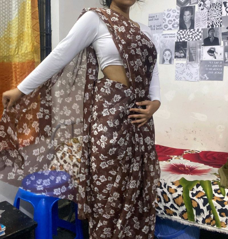 Aesthetic Saree🦅