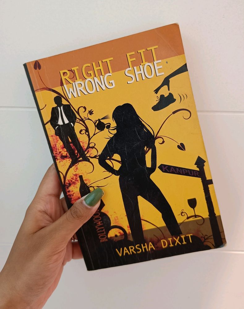 📚Book &#34;Right Fit Wrong Shoe&#34; By Varsha Dixit!