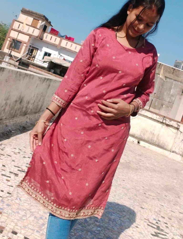 Elegant Pink Floral Kurta