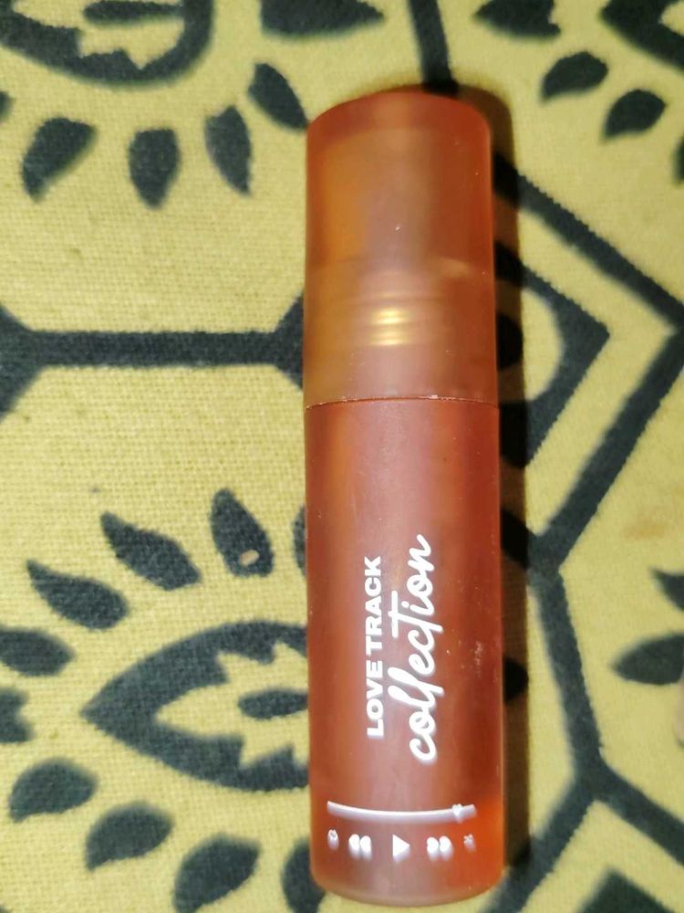 Viral On Internet Most Beautiful Lipstick