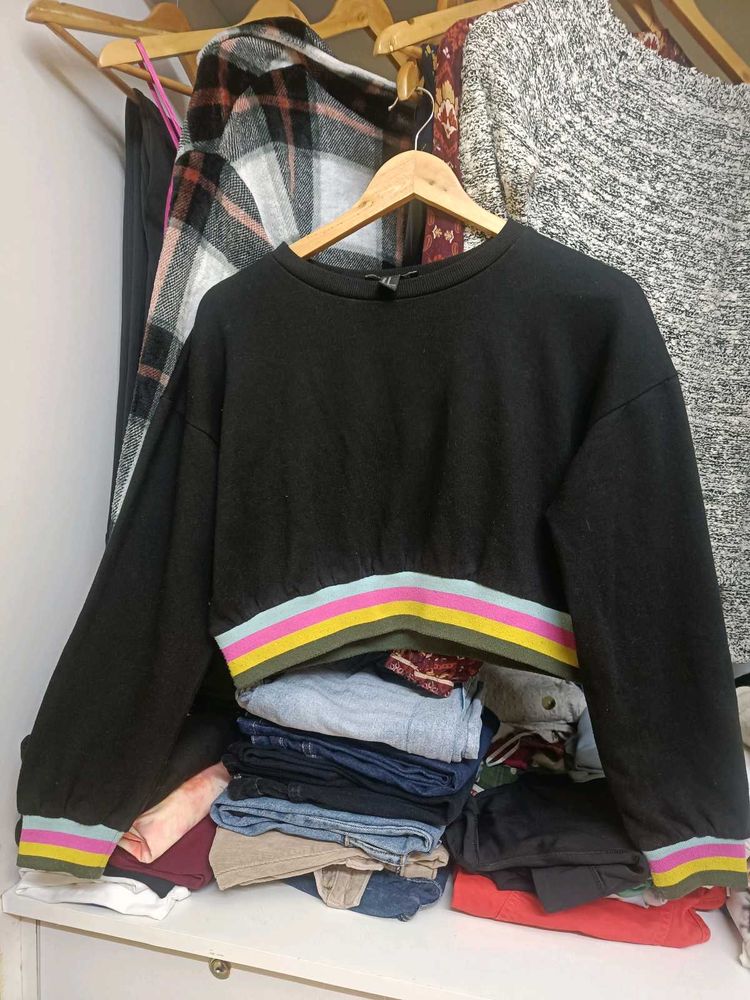 Savana/ H&amp;M/ Zara /Forever 21 Crop Sweatshirt