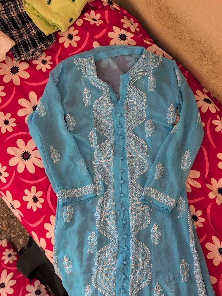 Elegant Blue Embroidered Kurta