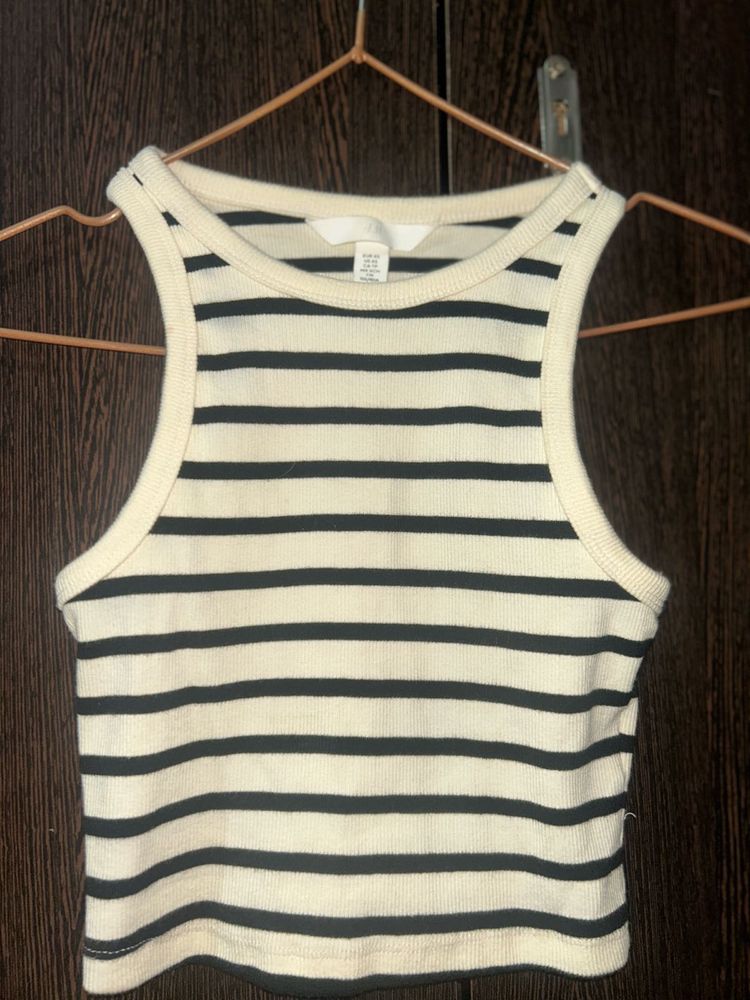 H&amp;M Striped Cropped Tank Top