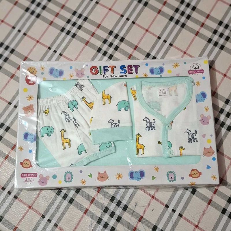 Newborn Gift Set