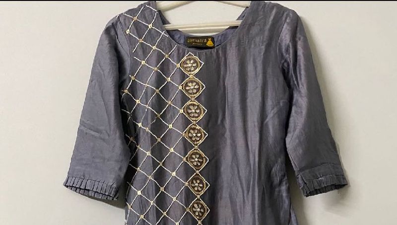 Metallic Grey Suit And Pant Set: Beads+Gota Patti