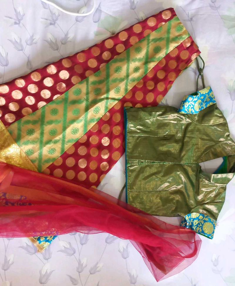 Lehenga Choli Set