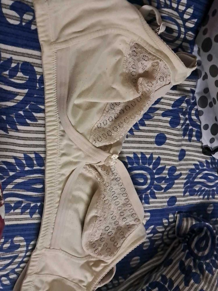 4 Bras Combo
