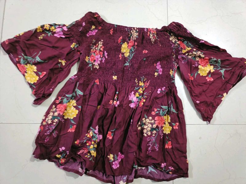 Off Shoulder Floral Flared Sleeves Top (L)