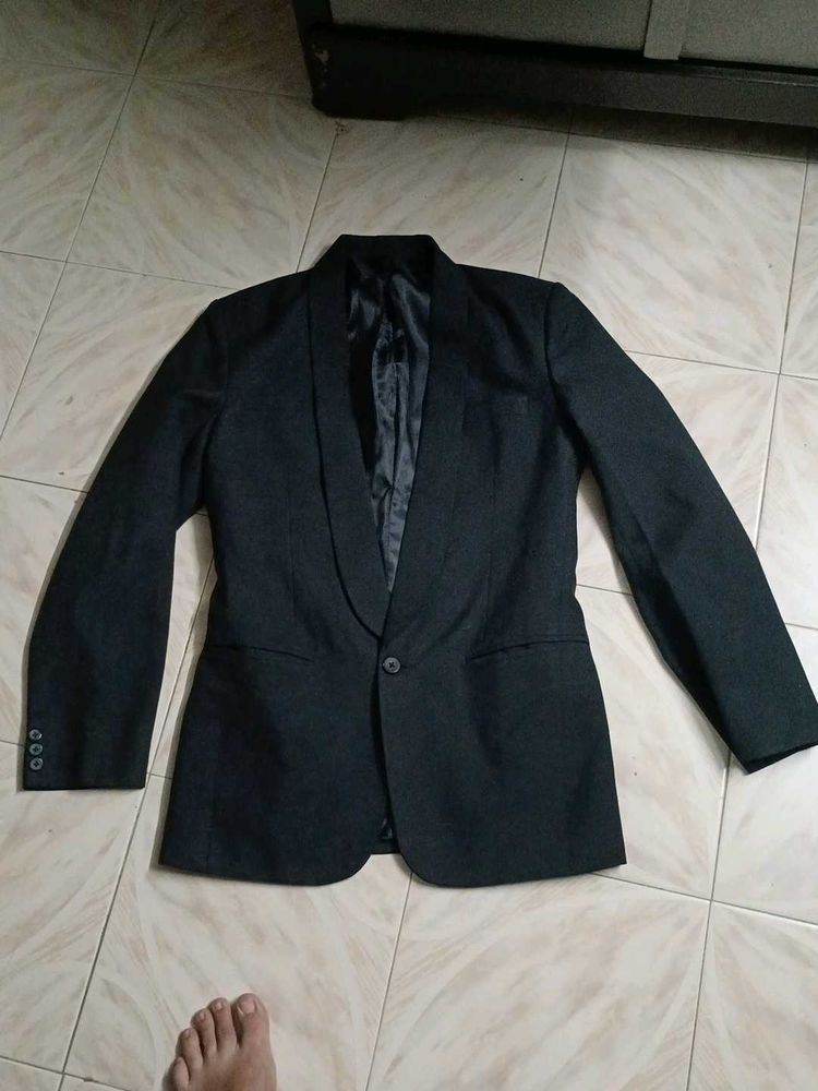 Stylish Black Blazer