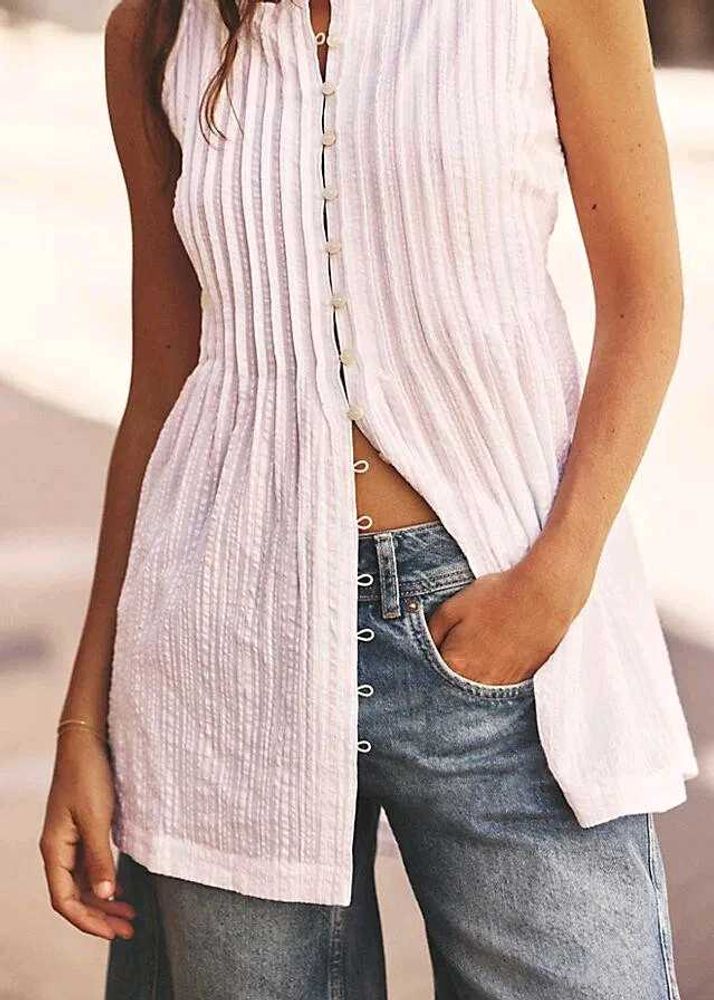 Black Sleeveless Top