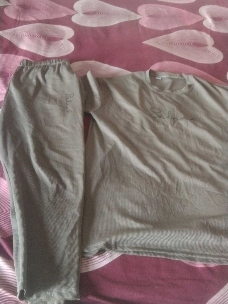 7xl Night Suit