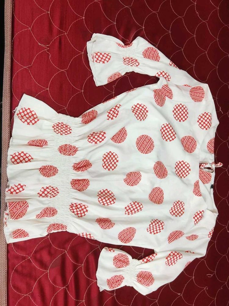 White &amp; Red Patterned Top