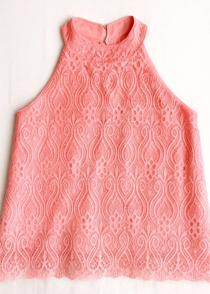 Elegant Lace Sleeveless Top
