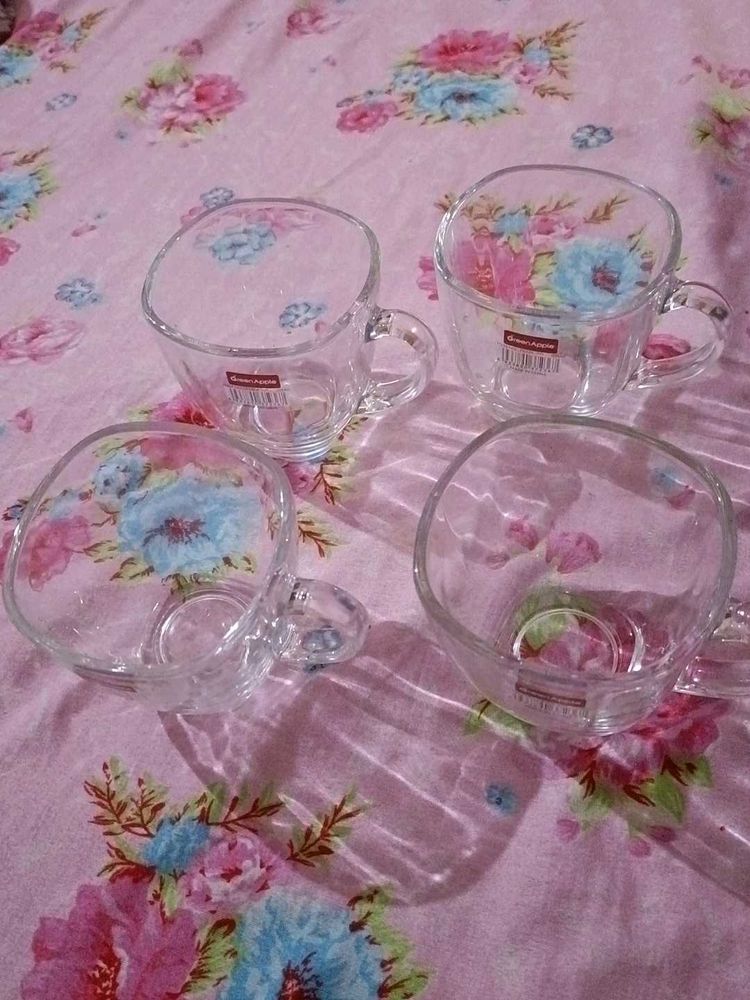 Set of 4 Glass Mugs