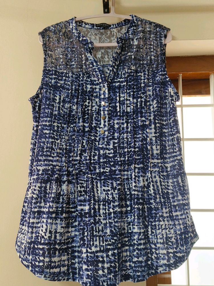 Sleeveless Top Women’s PS Blue &amp; White with Lace