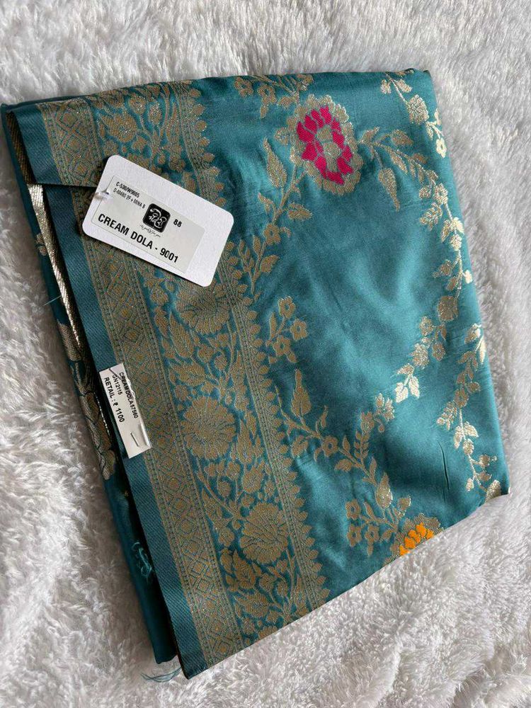 Elegant Teal Banarasi Dola Silk Saree❤️