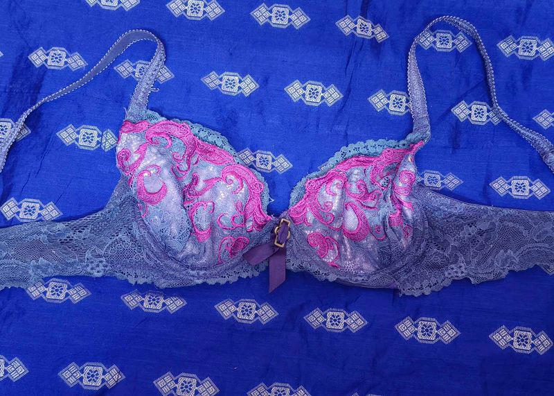Lace Bra - Pink Embroidery Detail