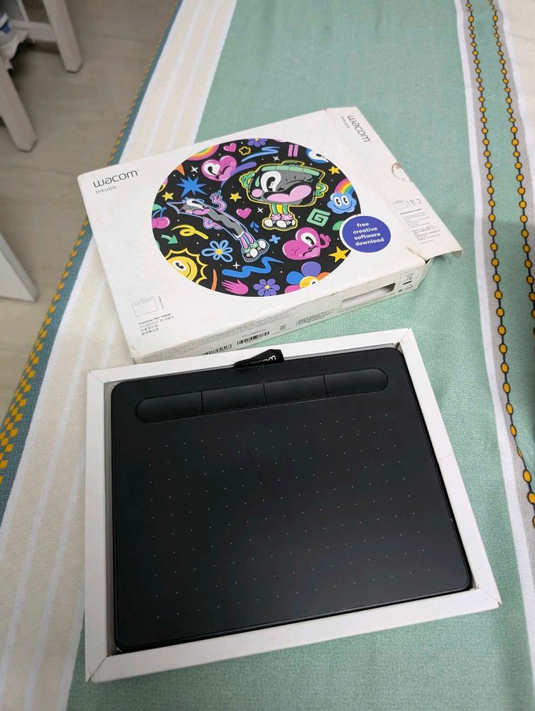 Wacom Intuos Pen Tablet