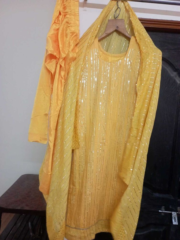 Elegant Yellow Kurta Set