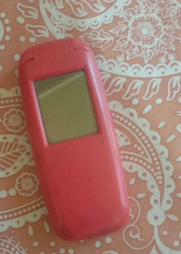 Ikal K3310 Flip Phone