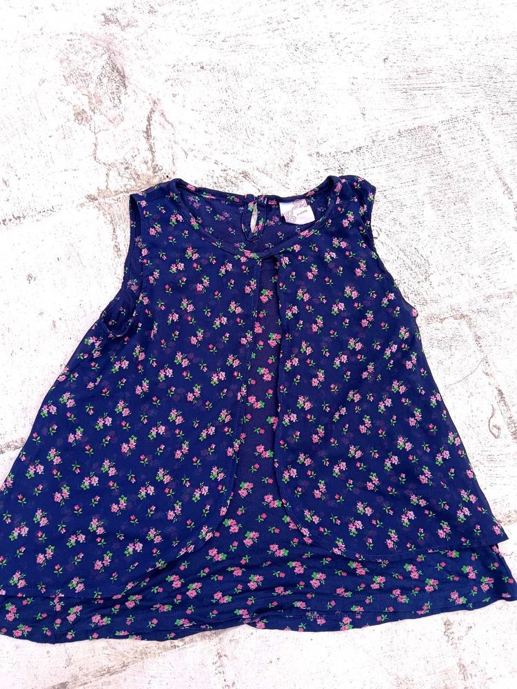 Floral sleeveless top