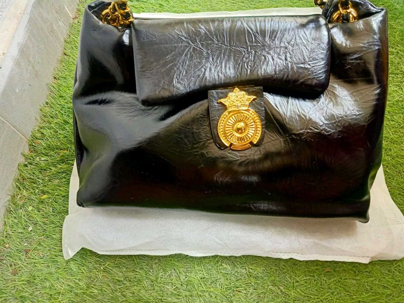 WOMEN'S IMPORTED PURE LEATHER Black Handba