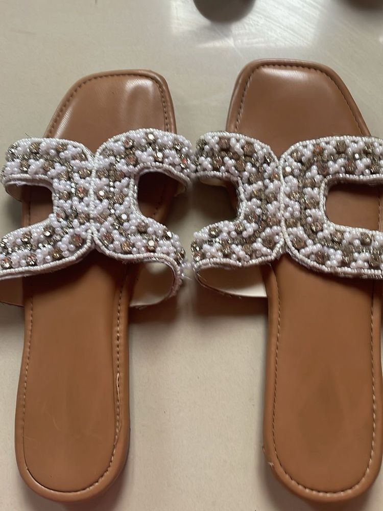 Beaded hermes logo Sandals