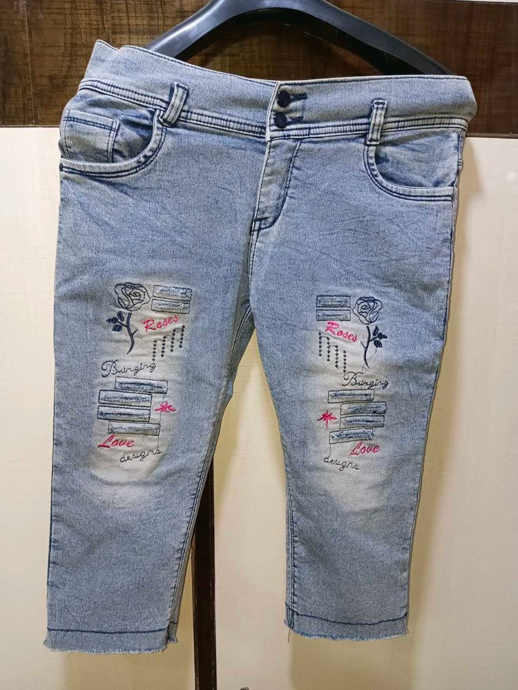 Embroidered Capri For Kids