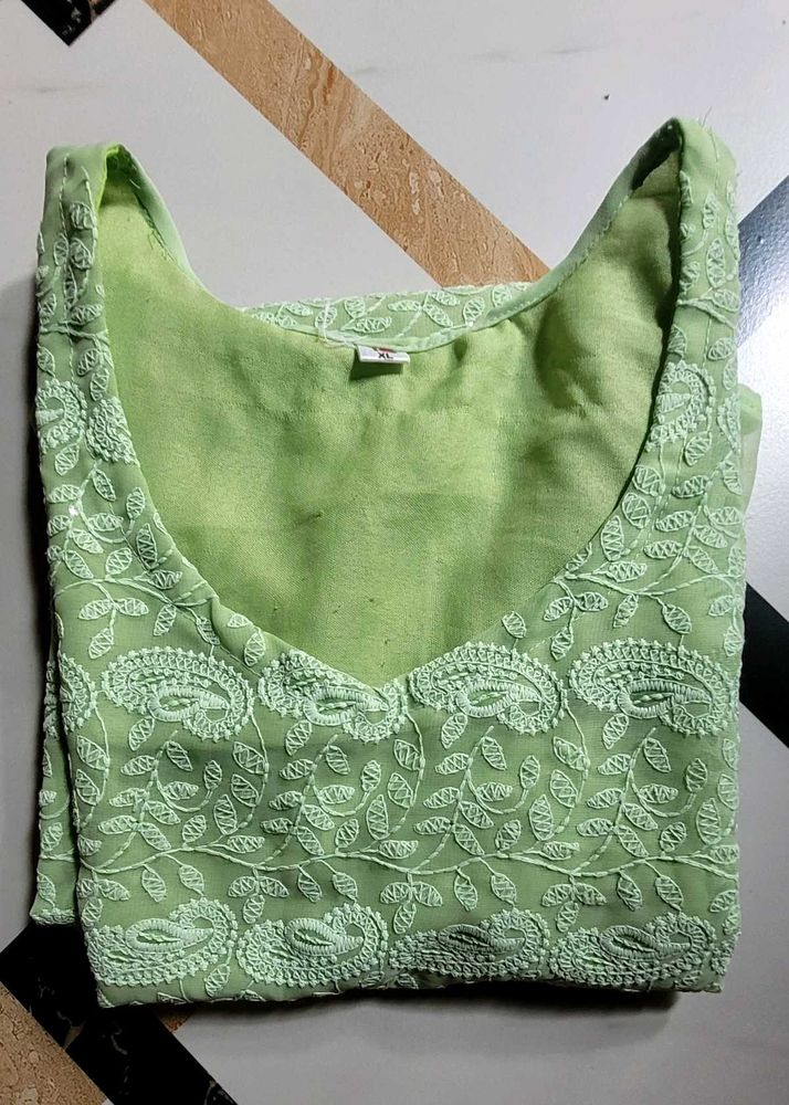 Chikankari kurti