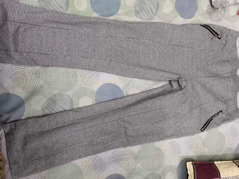 Grey Striped Jegging for women in 32-34 waist