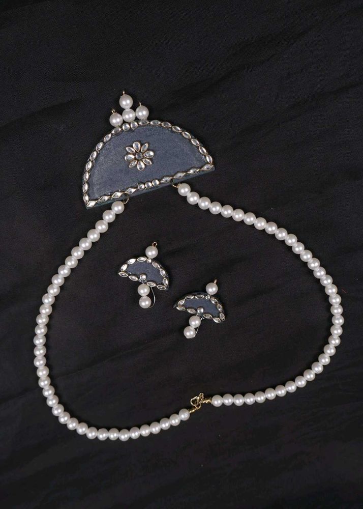 Pearl Necklace &amp; Earring Set