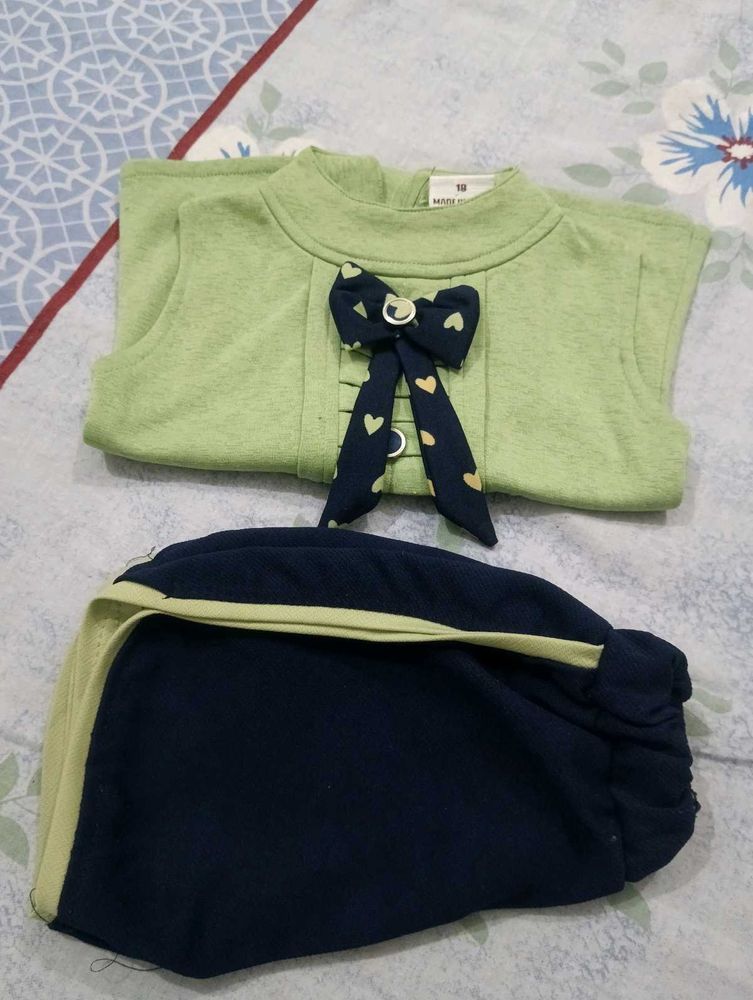 Cute Girl&#39;s Cord-set