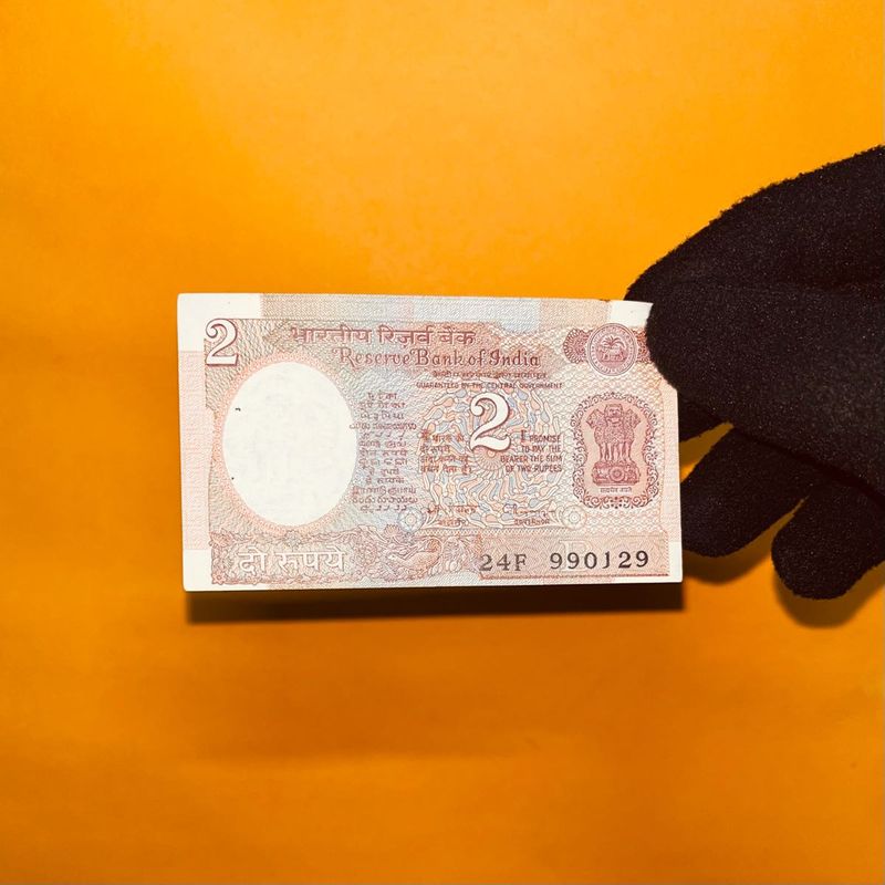 Rare 2 Rupee Note Alignment errors UNC