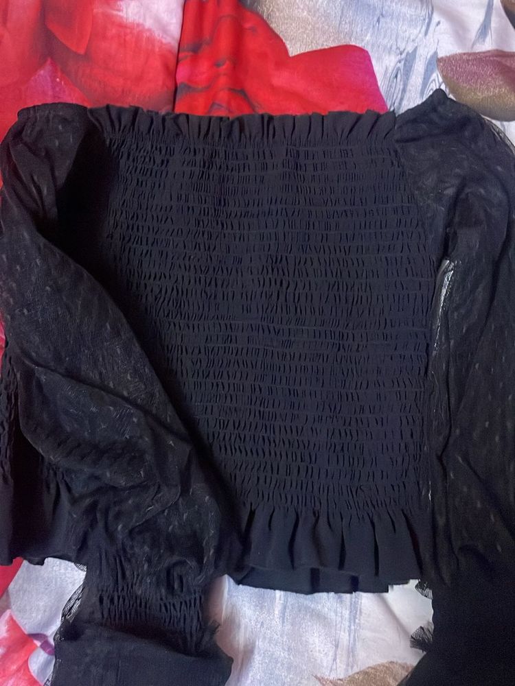 Black Balloon Sleeves Top
