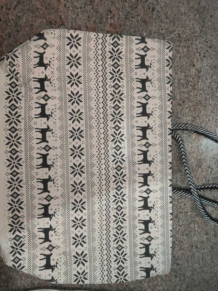 Tote Bag( 200 Per Piece) Bulk Order Accepted