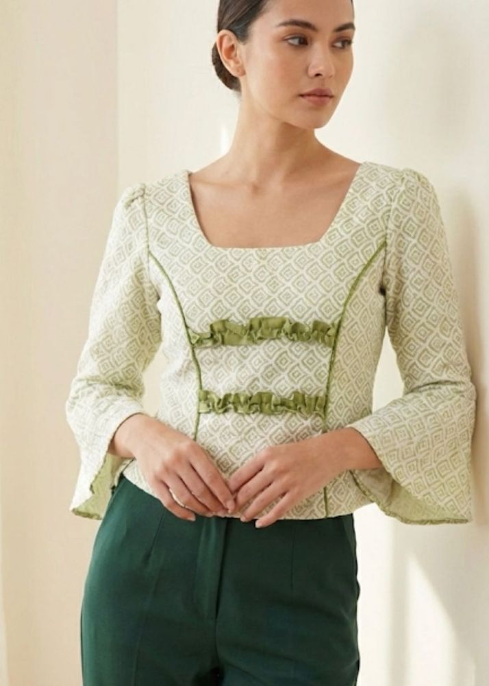 Beautiful Square Neck Top