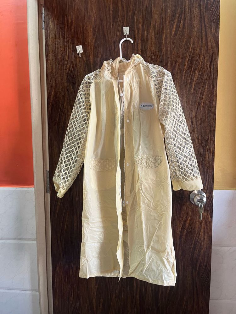 Unisex Medium Size Raincoat