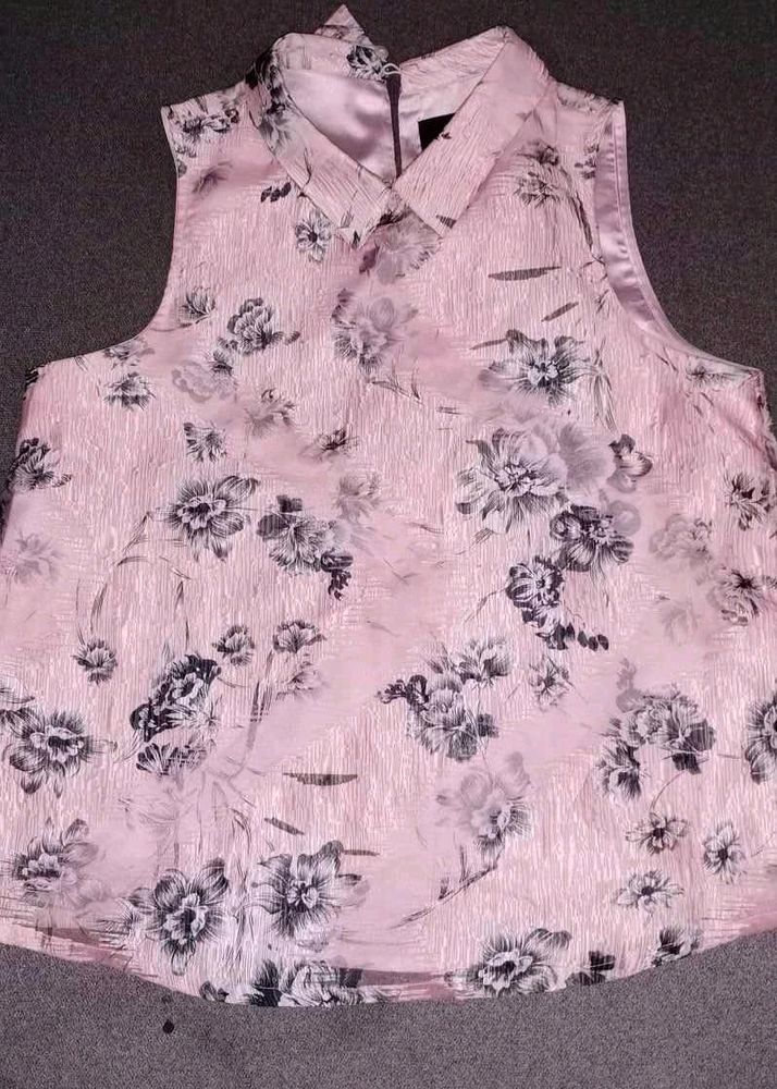 🌸Beautiful Flowers Print Pink Top🌸💟