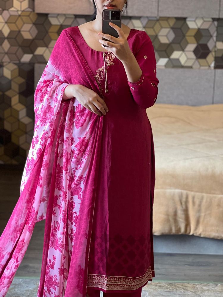Elegant Pink Straight Salwar Suit Set