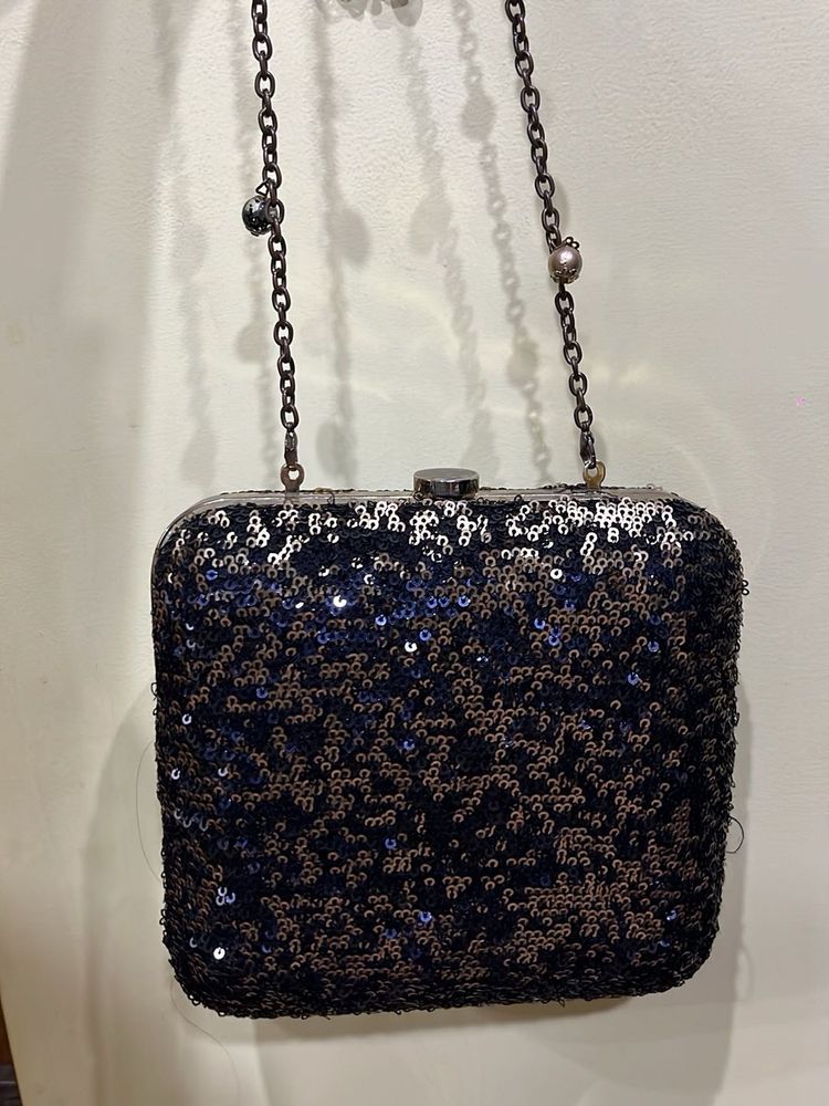 Sequins Hard Black Clutch Bag With Chain