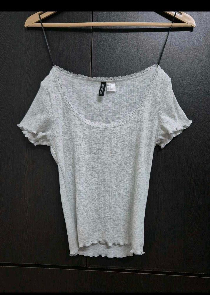 h&amp;m Cute Gray Top