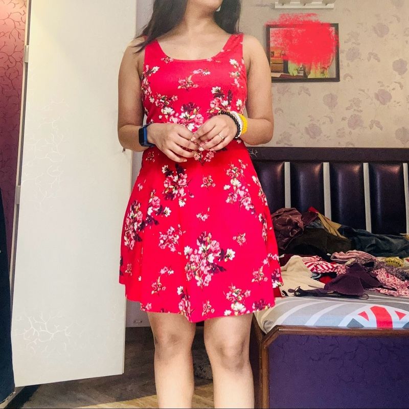 #Under1000 Sale - HnM Red Flower Dress