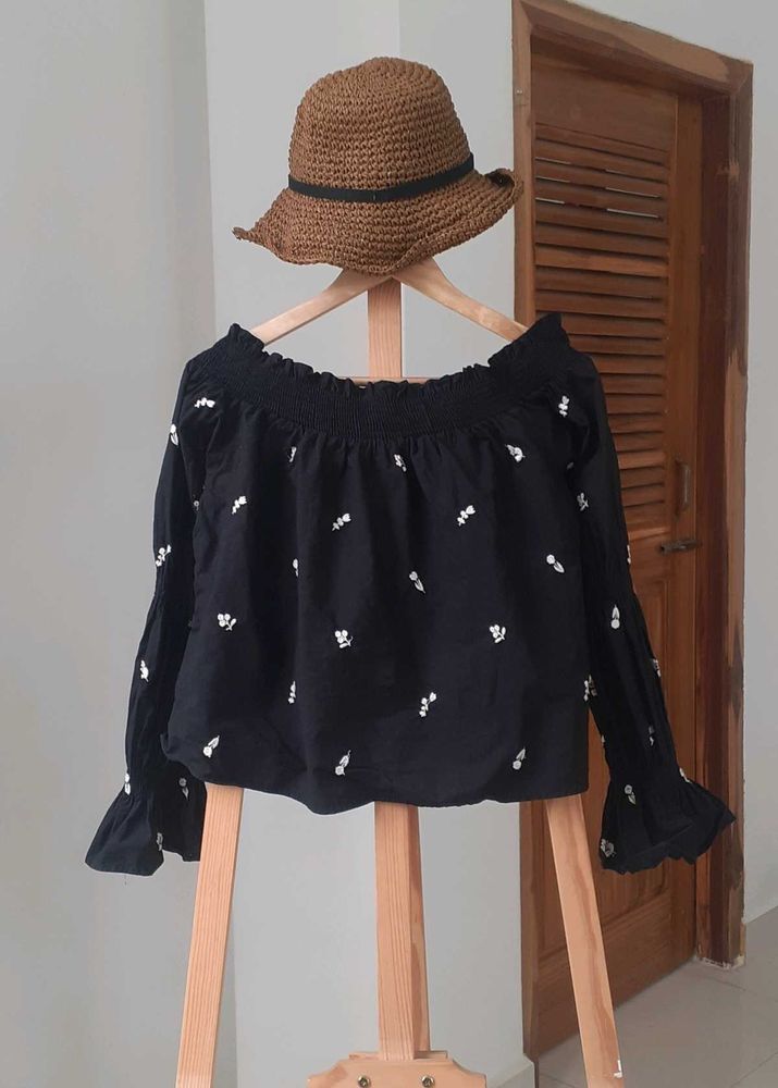ZARA Black Floral Off-the-Shoulder Top