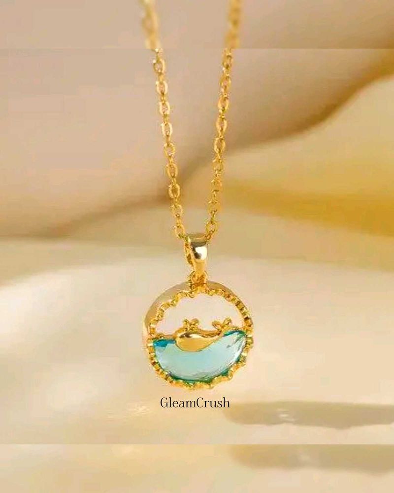 Dolphin Pendent