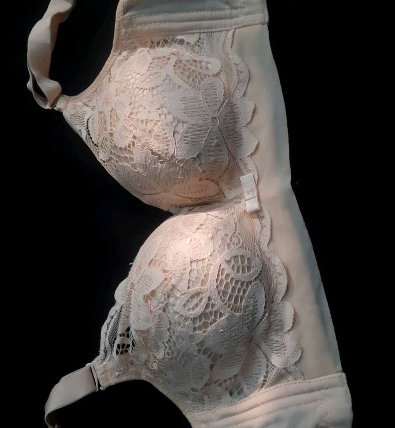 Lacey coquette push up bra