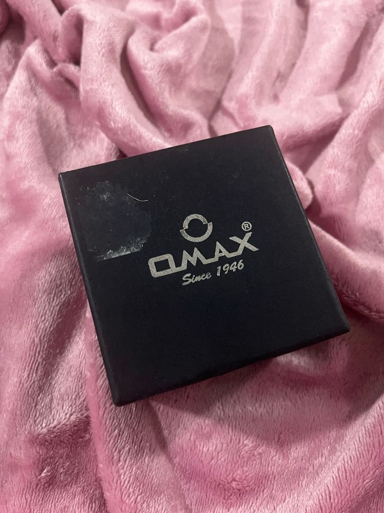 OMAX Gold Toned Wrist Watch
