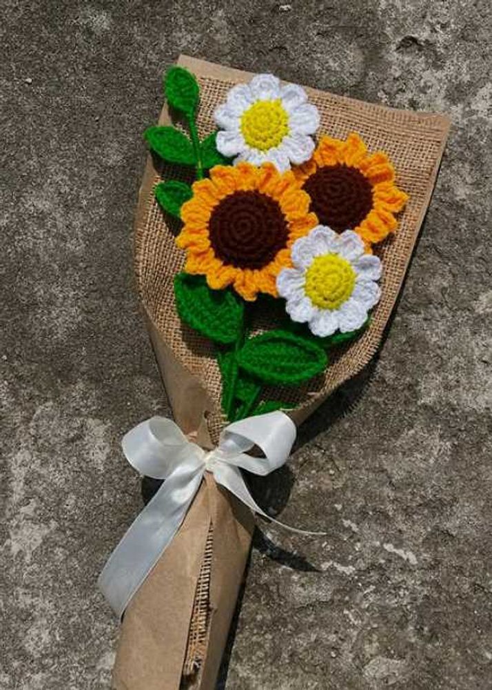Crochet Sunflower &amp; Daisy Bouquet