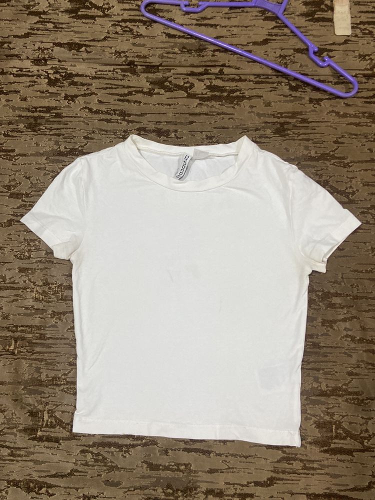 h&amp;m white fitted tshirt