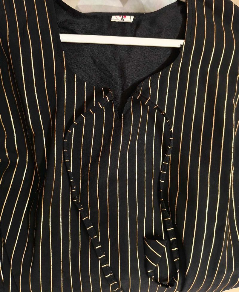Gold-Striped Black Kurti